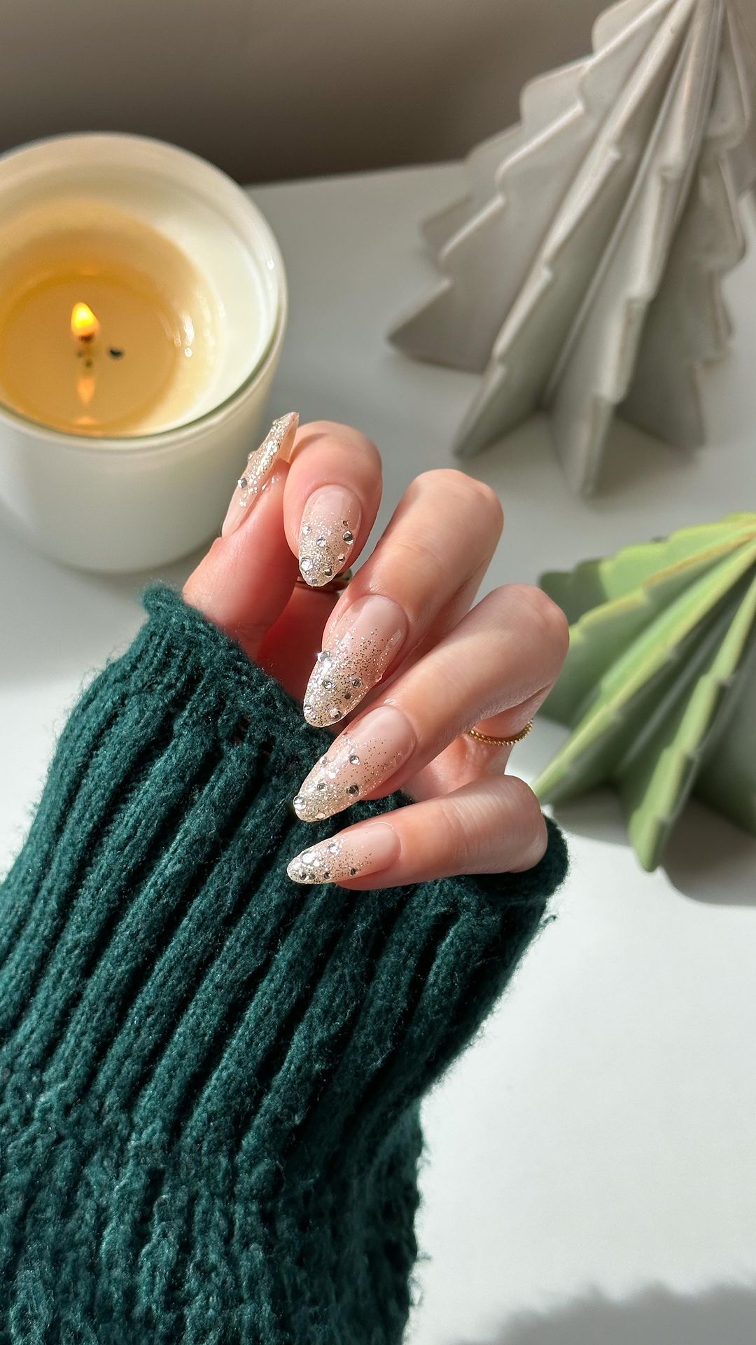 15 Stunning Winter 2024 Nail Trends: Colors and Designs Everyone’s Obsessed With