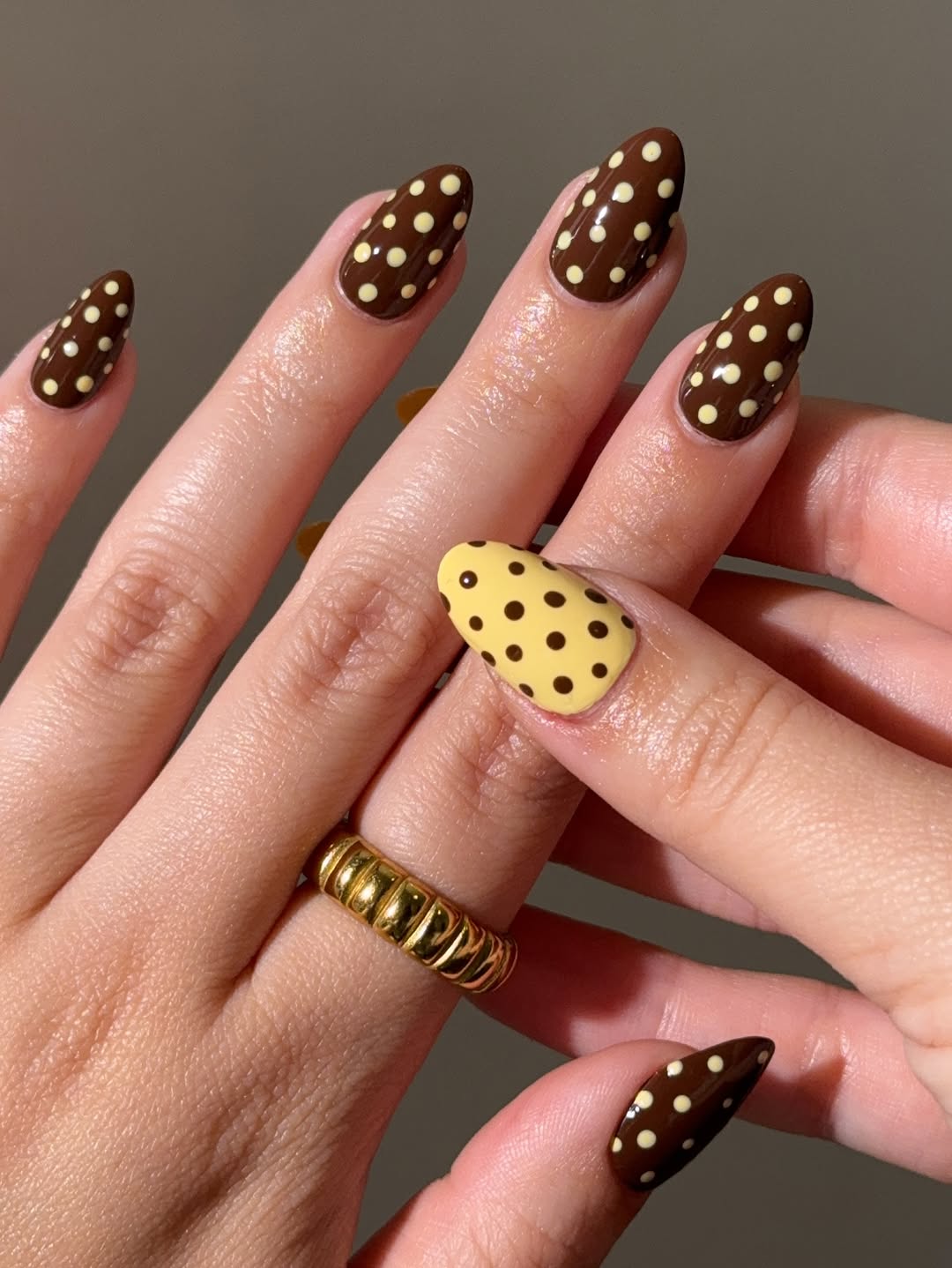 avrnailswatches - october nails - fall nails 2025