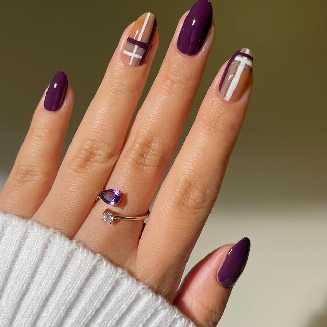 bycheznails - october nails - fall nails 2025