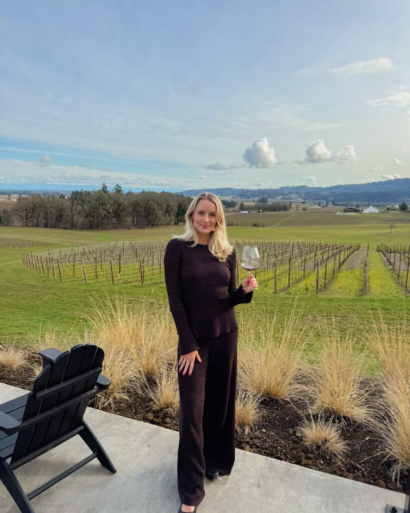 carolyncoving -fall winery outfits-fall vineyard outfits(10)