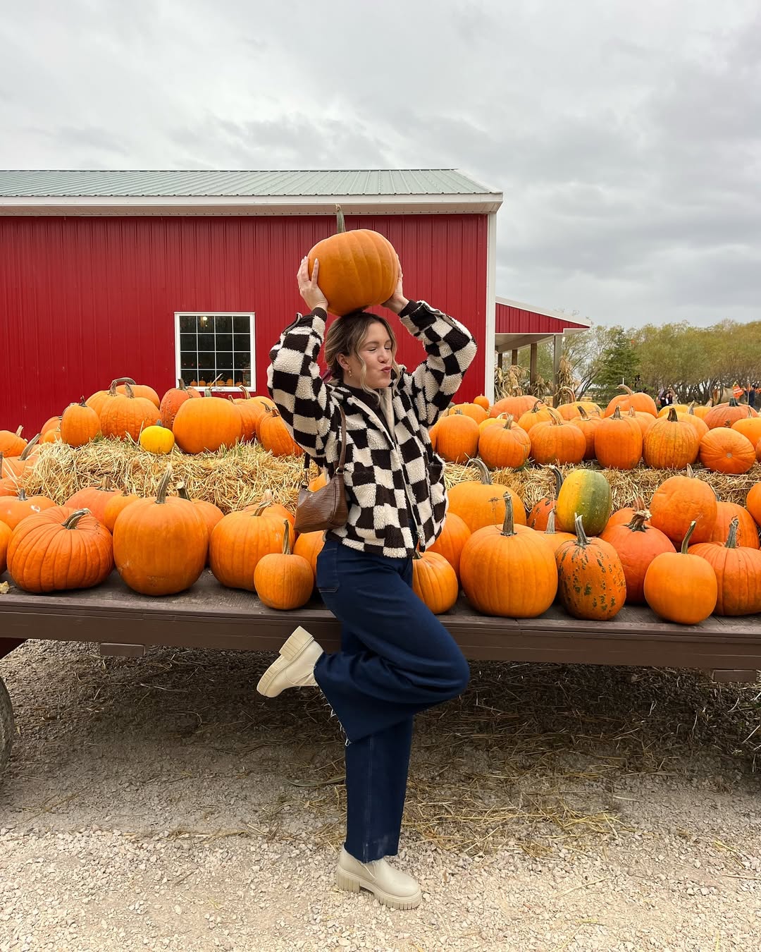 justmejanel_ -pumpkin patch outfit ideas justmejanel_ -pumpkin patch outfit ideas