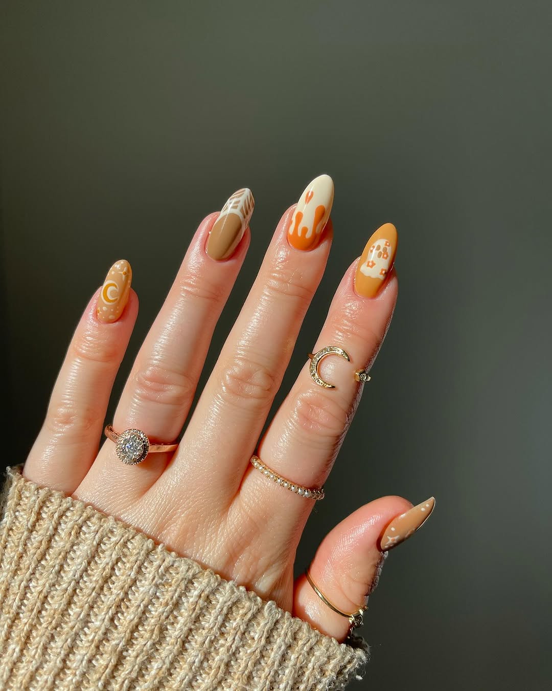 katiesnails_ - october nails - fall nails 2025