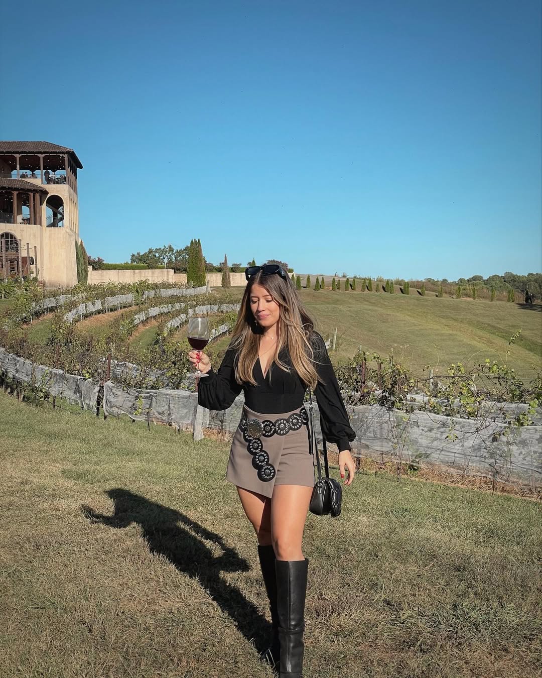 moniiicamendoza-fall winery outfits-fall vineyard outfits