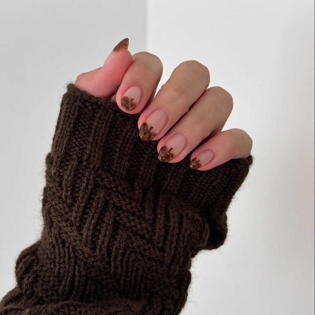 nailartbydaisy - october nails - fall nails 2025