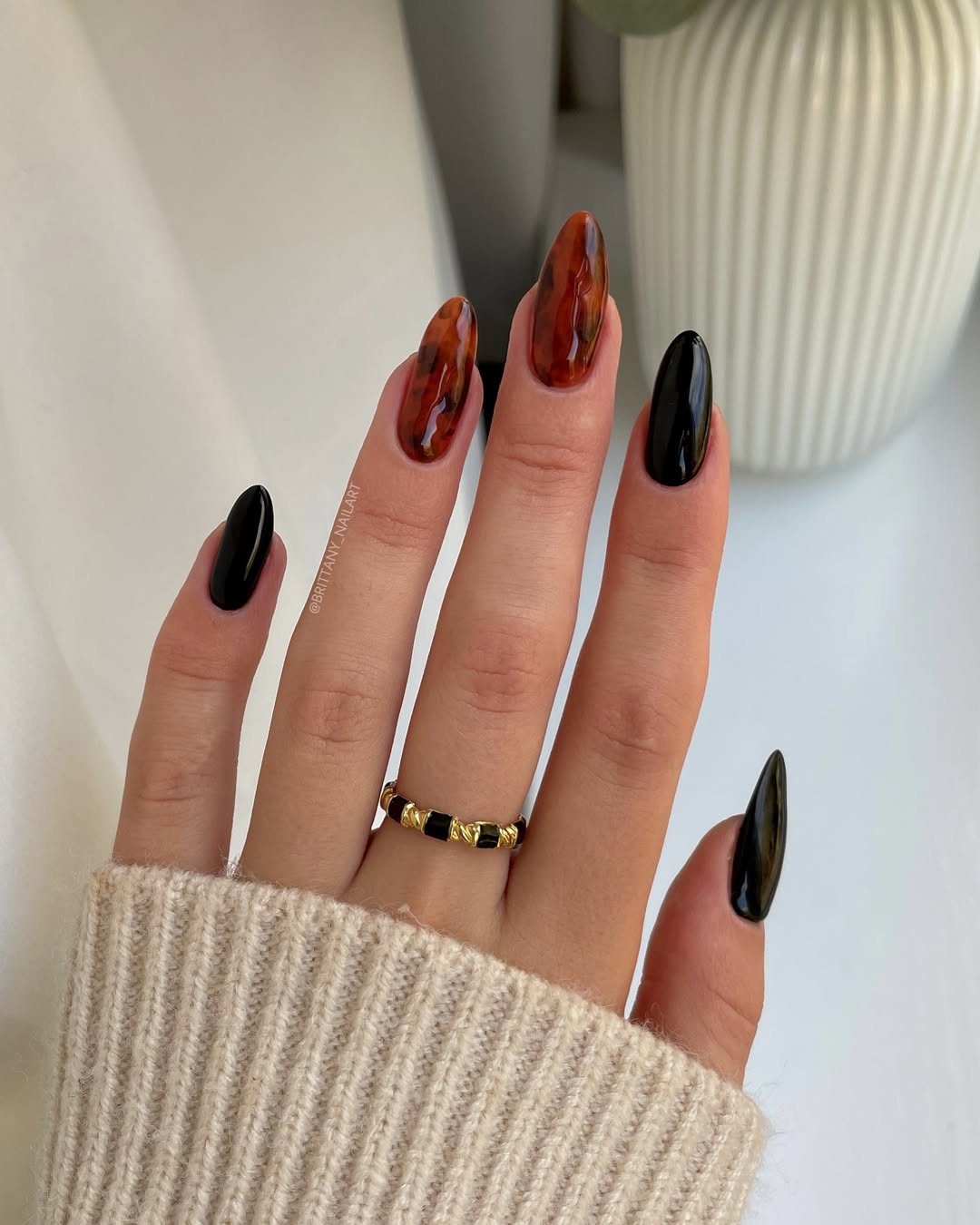 brittany_nailart - november nails - fall nails 2025 brittany_nailart - november nails - fall nails 2025