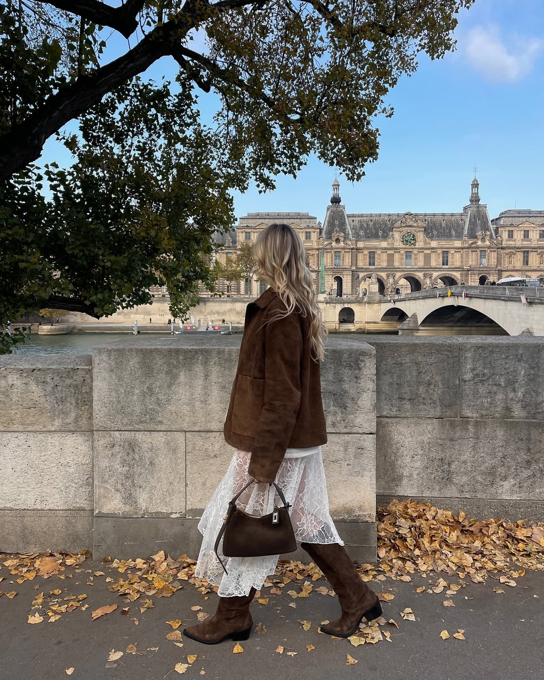 izzydilg - paris fall outfits - paris outfit ideas fall