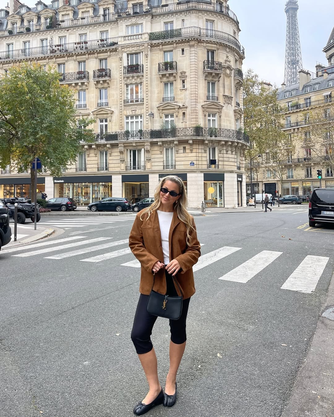 izzydilg - paris fall outfits - paris outfit ideas fall