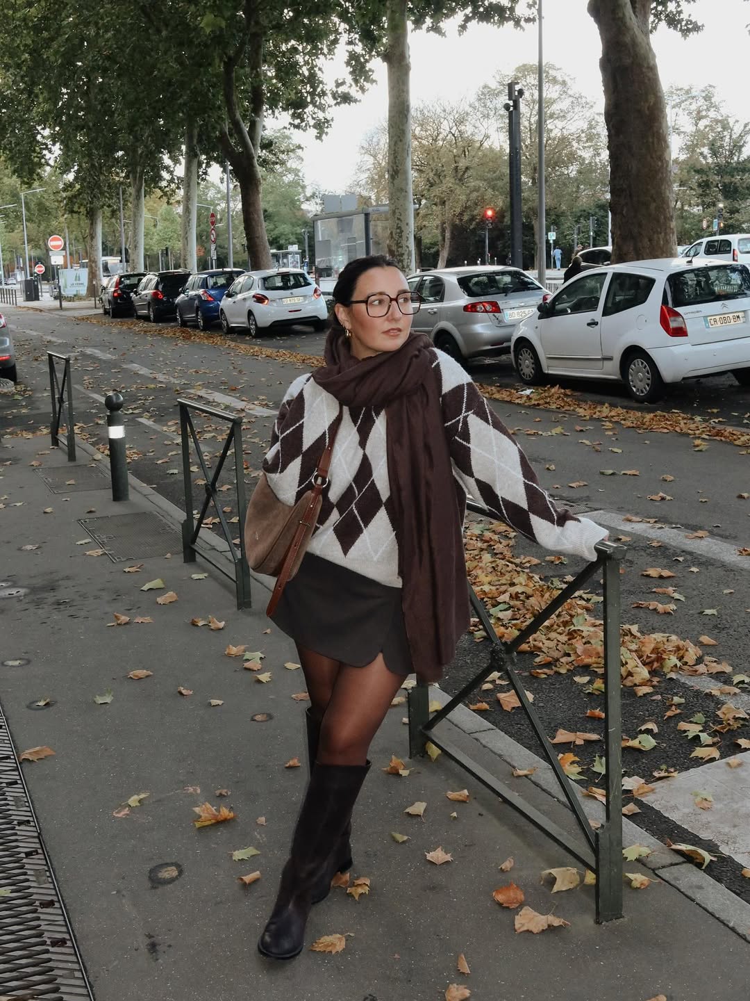 justine_mb - Argyle Sweater Outfit - Argyle Knits Trend Fall 2025 justine_mb - Argyle Sweater Outfit - Argyle Knits Trend Fall 2025