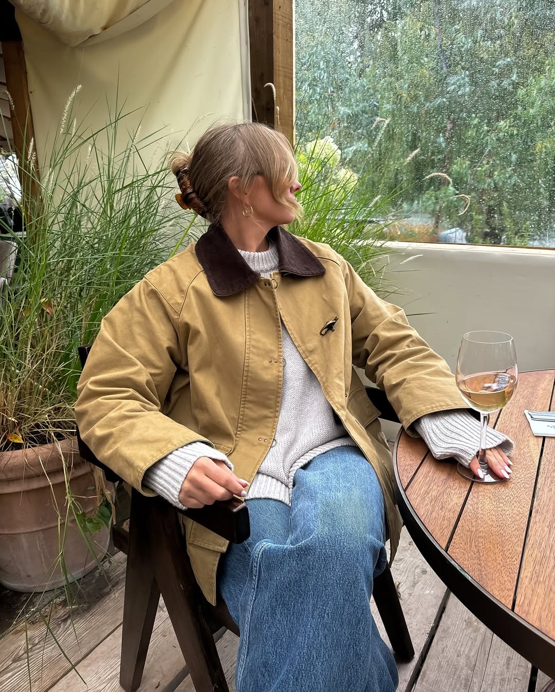 Barn Jacket Outfits - fall fashion trends 2025