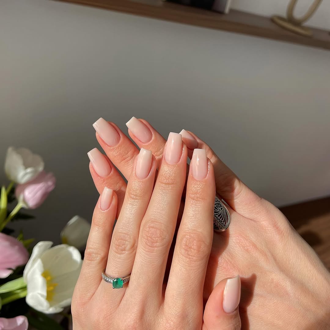 castella.nails - old money classy fall winter-