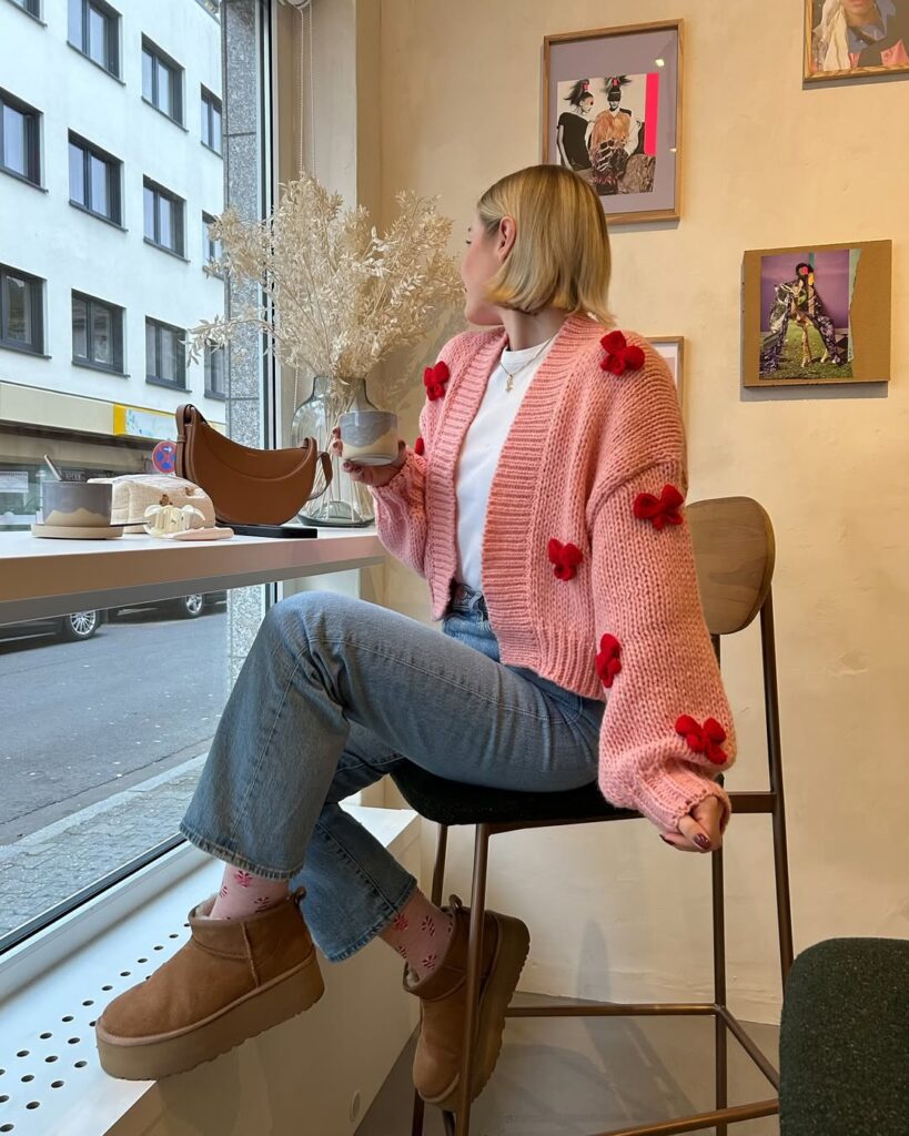 rischny - casual chic everyday christmas outfit ideas