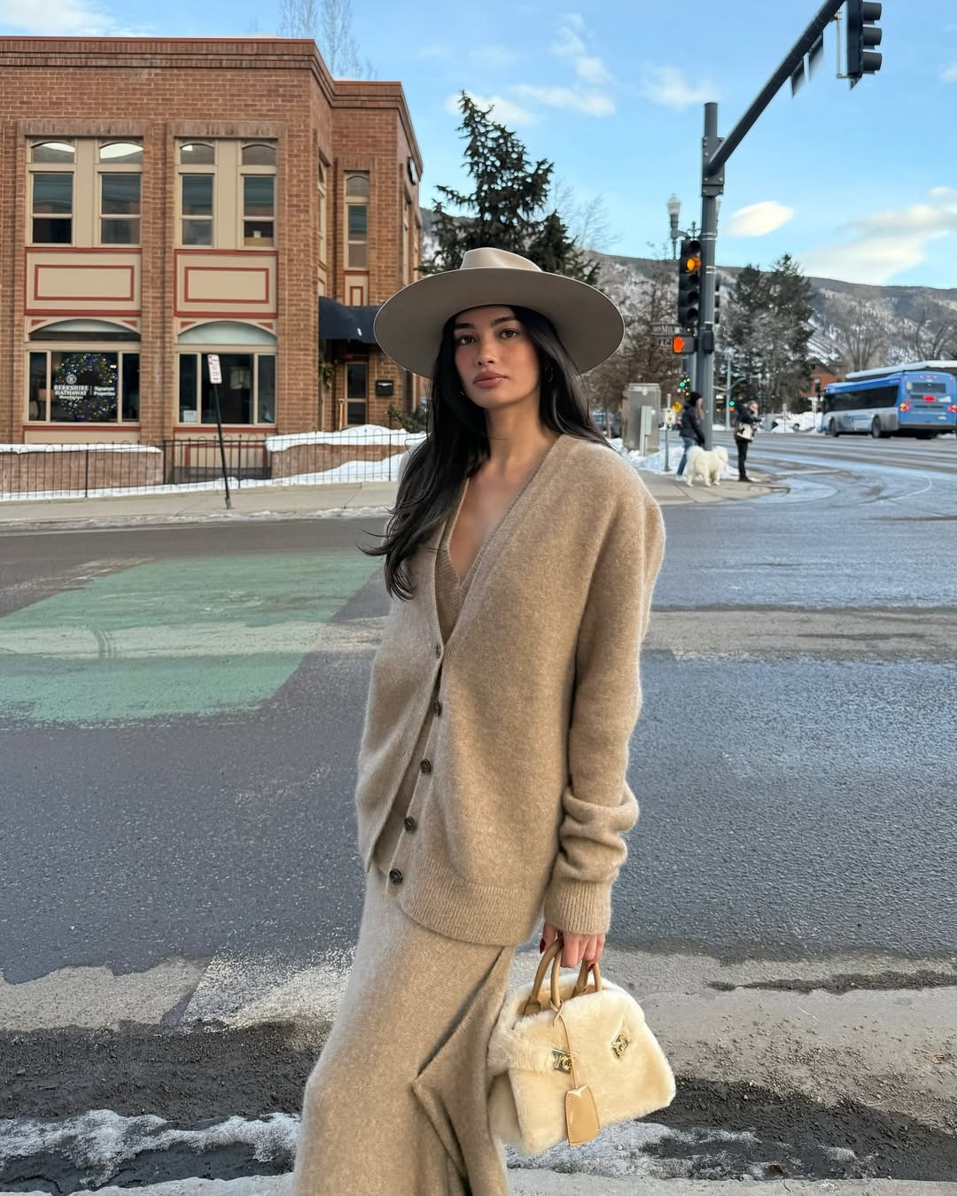 kelseymerritt- winter winery outfits