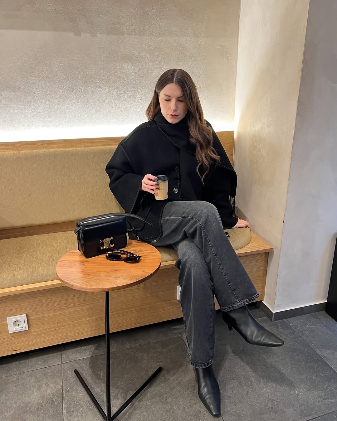 lauraveszpremi - winter office outfits - business casual outfits - smart casual outfits