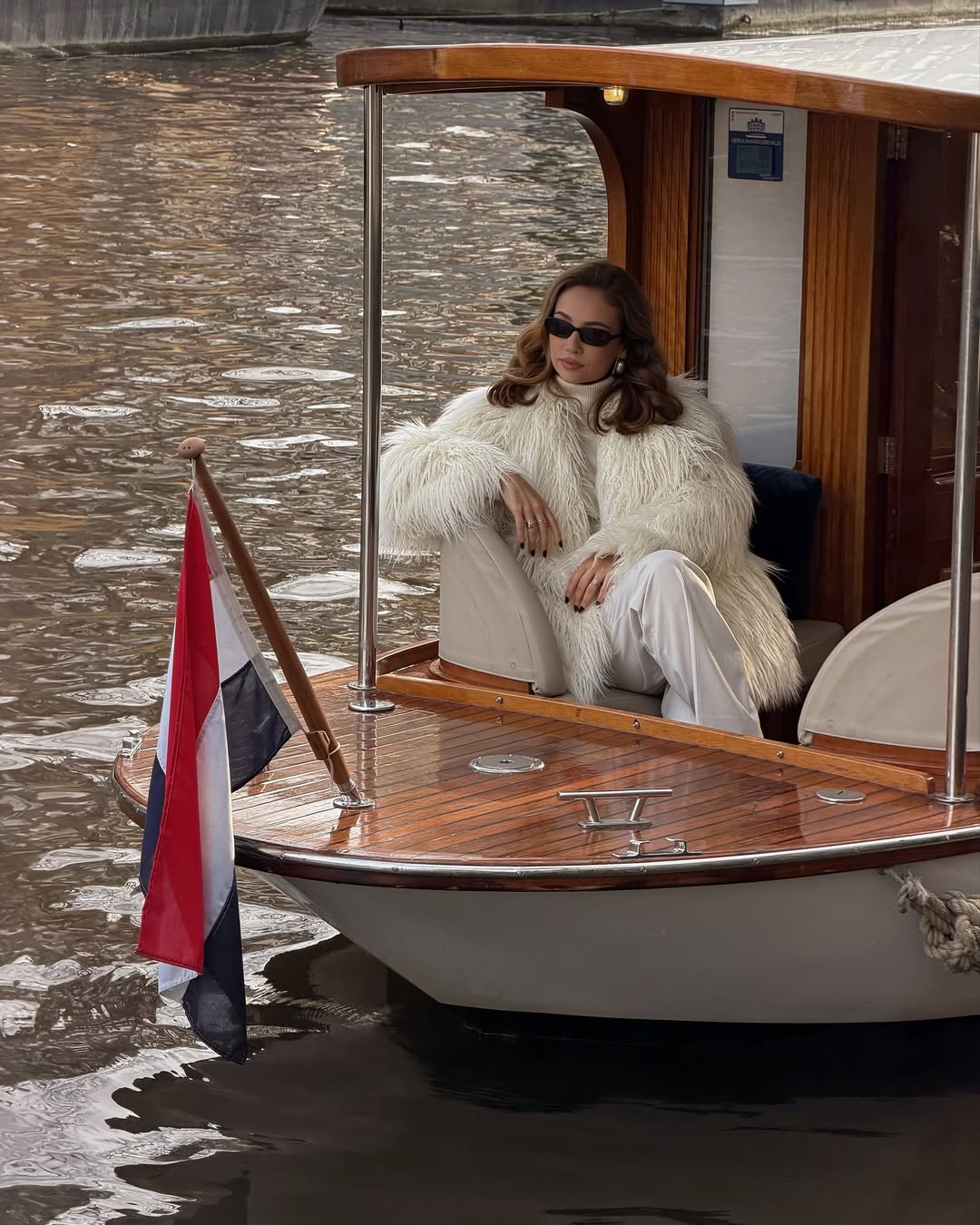 merve.gorgoz - winter old money outfits