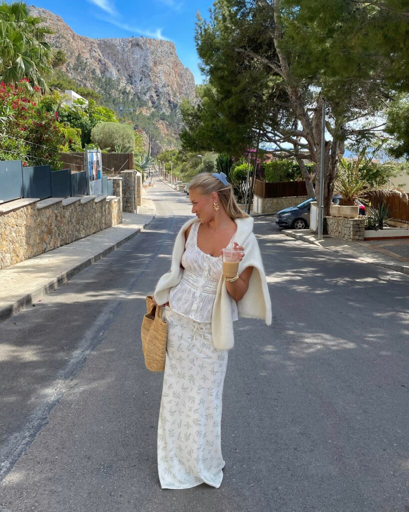 barbarakristoffersen - spring outfits 2026 - casual spring outfits- everyday spring outfits