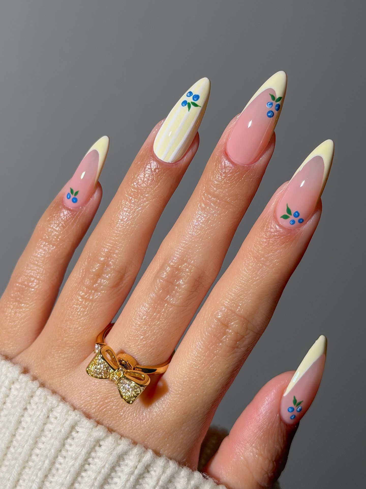 klawsbysonia - butter yellow nails - butter yellow nail ideas - spring nails 2026 - spring nail trends klawsbysonia - butter yellow nails - butter yellow nail ideas - spring nails 2026 - spring nail trends