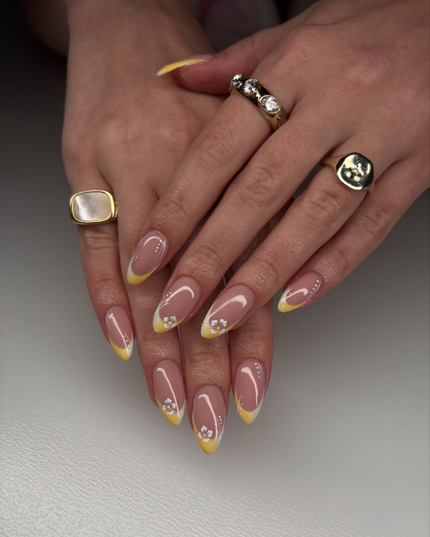 leeanailatelier - summer french tip nails - french tip summer nails - french tip nails - french tip nail ideas