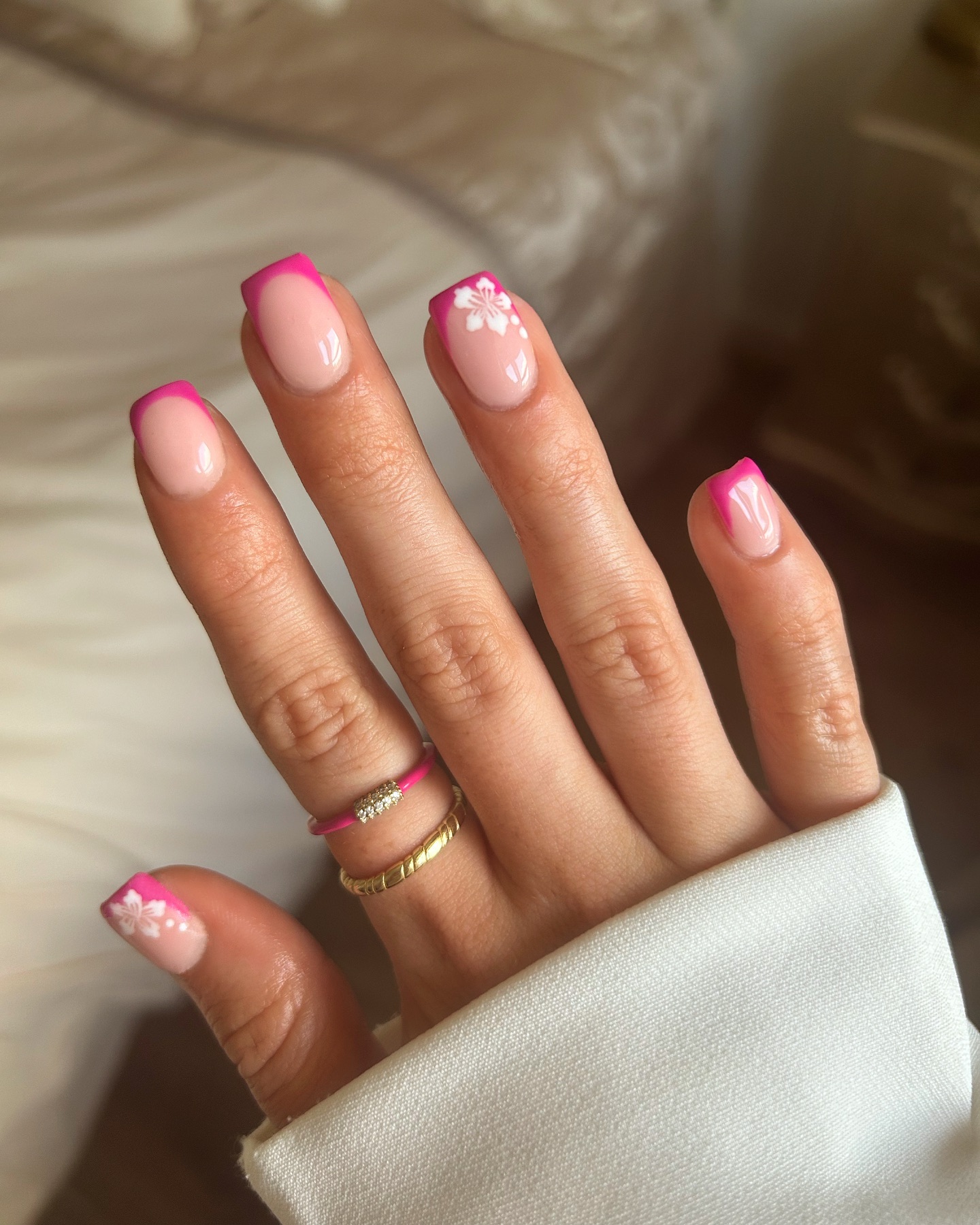 lillypalm__ - summer french tip nails - french tip summer nails - french tip nails - french tip nail ideas