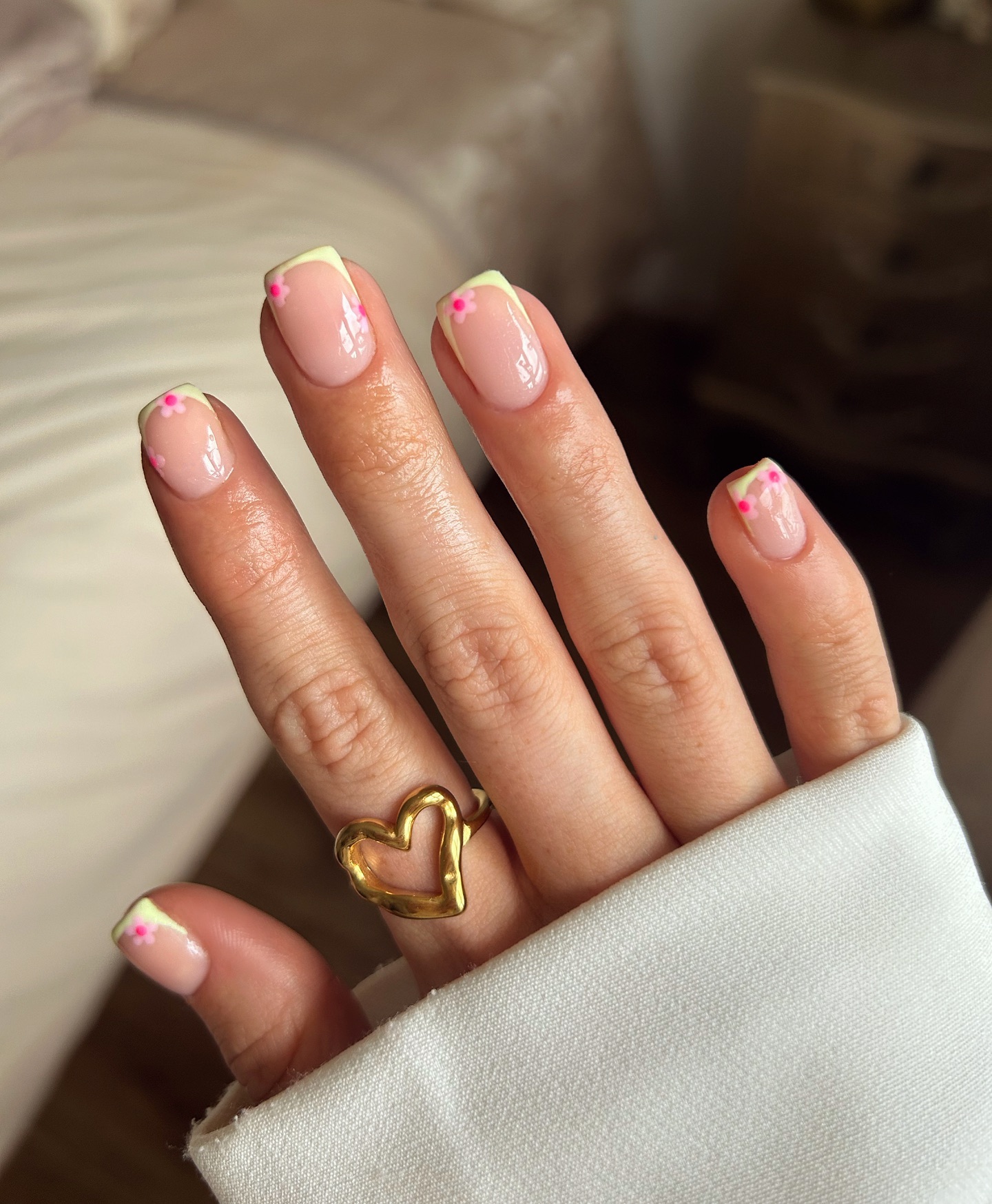 lillypalm__ - summer french tip nails - french tip summer nails - french tip nails - french tip nail ideas