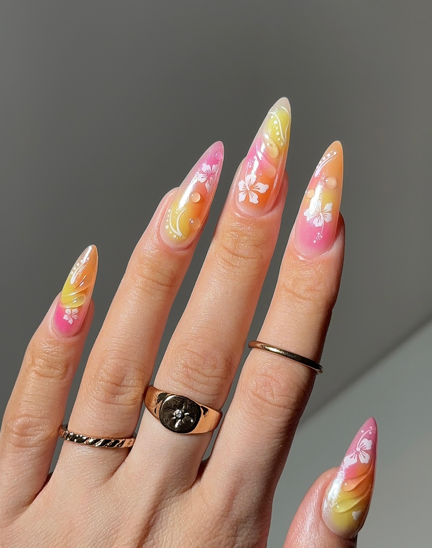 softlux.nails - summer nails 2026 - summer nail ideas - summer nail trends 2026