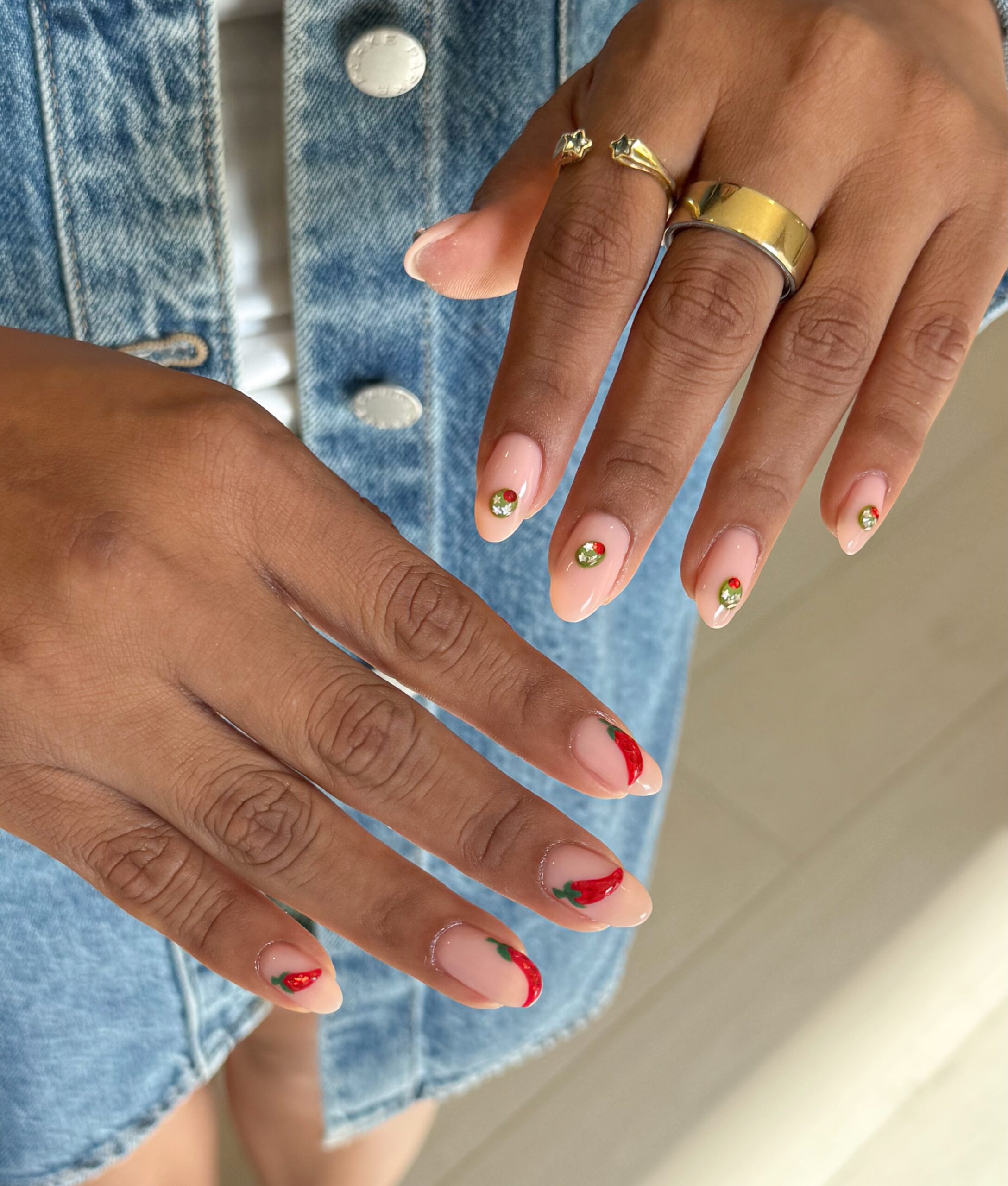 glossy.studios - july nails - july nail ideas - july nail designs - summer nails 2026