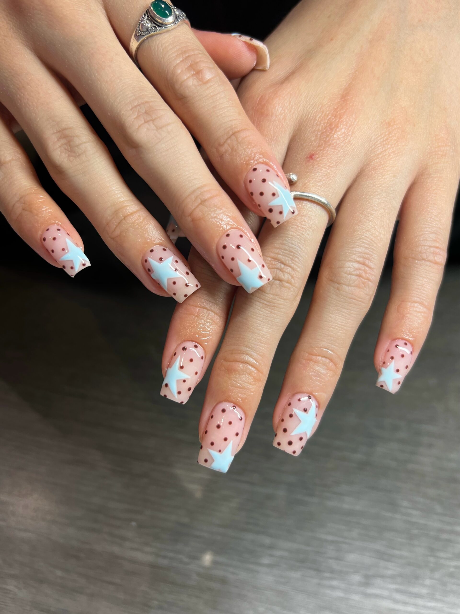 iolapallade_beauty - july nails - july nail ideas - july nail designs - summer nails 2026