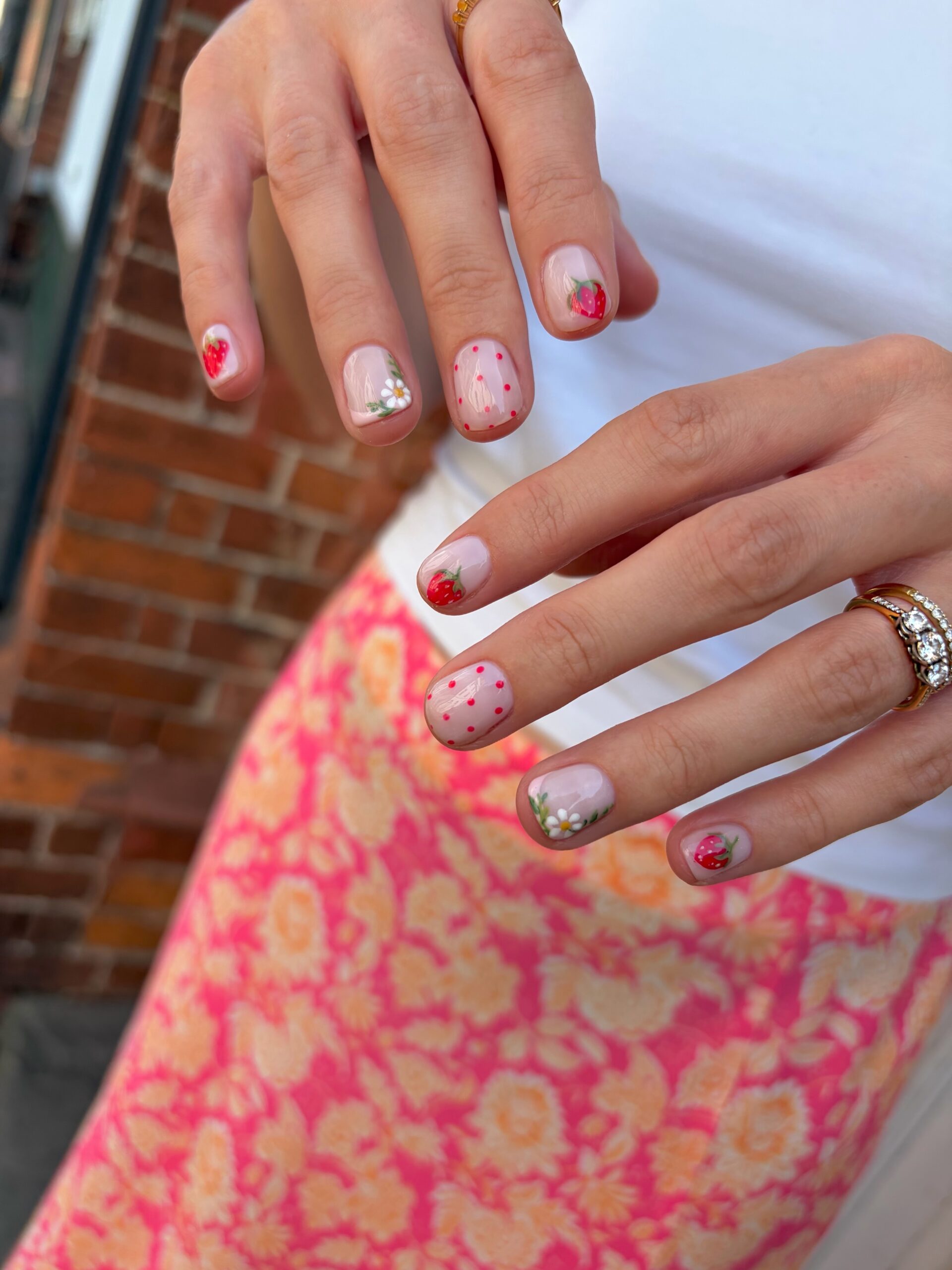 alicepaintsnails - august nails - august nail ideas - august nail designs - summer nails alicepaintsnails - august nails - august nail ideas - august nail designs - summer nails