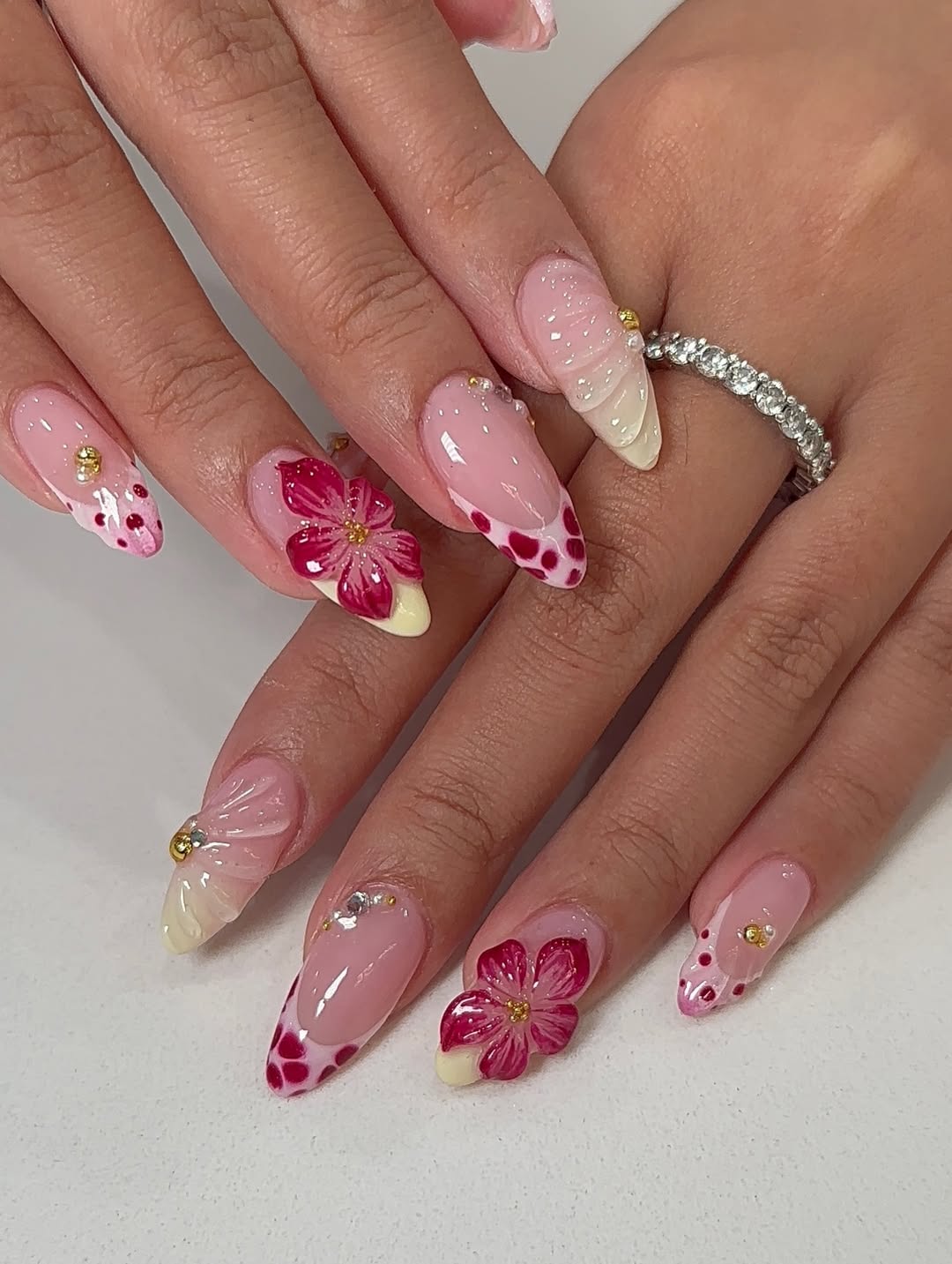 annastudio_syd - august nails - august nail ideas - august nail designs - summer nails annastudio_syd - august nails - august nail ideas - august nail designs - summer nails