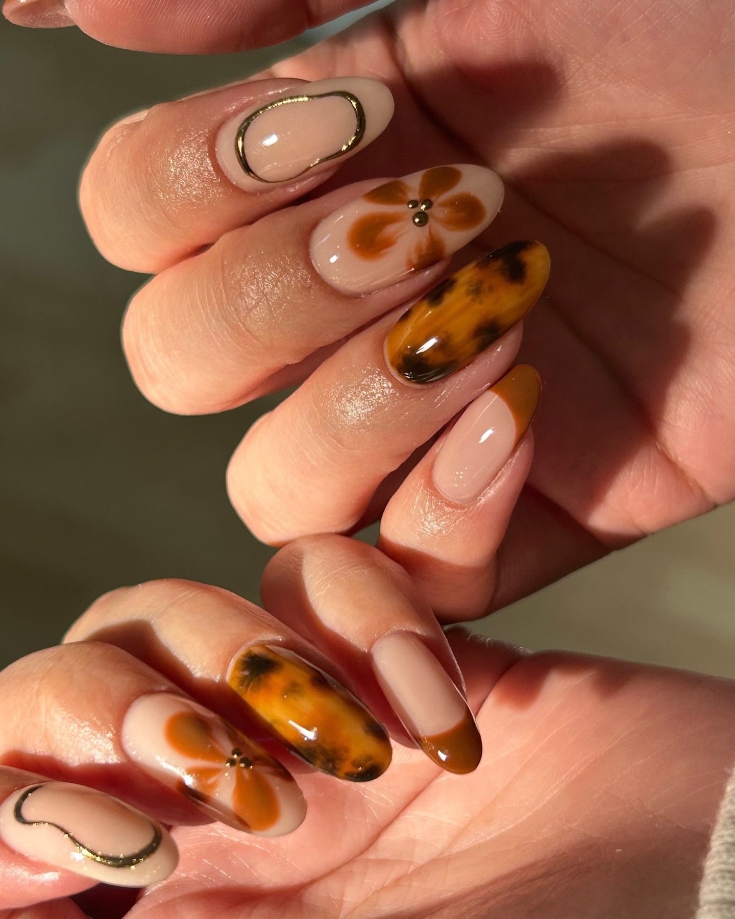 by_millimac - tortoiseshell nails - tortoiseshell nail designs - tortoiseshell nail ideas