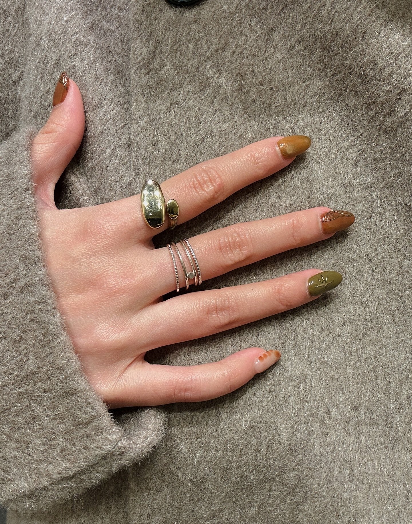 cclaracr - fall nails 2026 - fall nail designs - fall nail ideas - nail trends