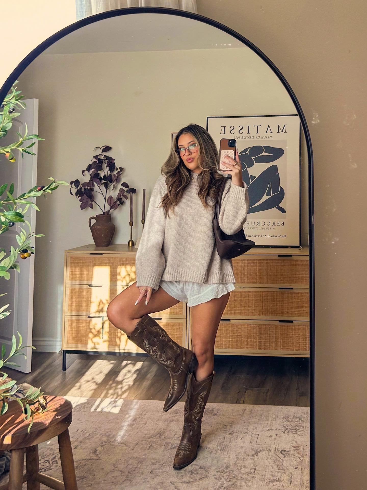 daniellee_esther - september outfits - early fall outfits - fall fashion 2026