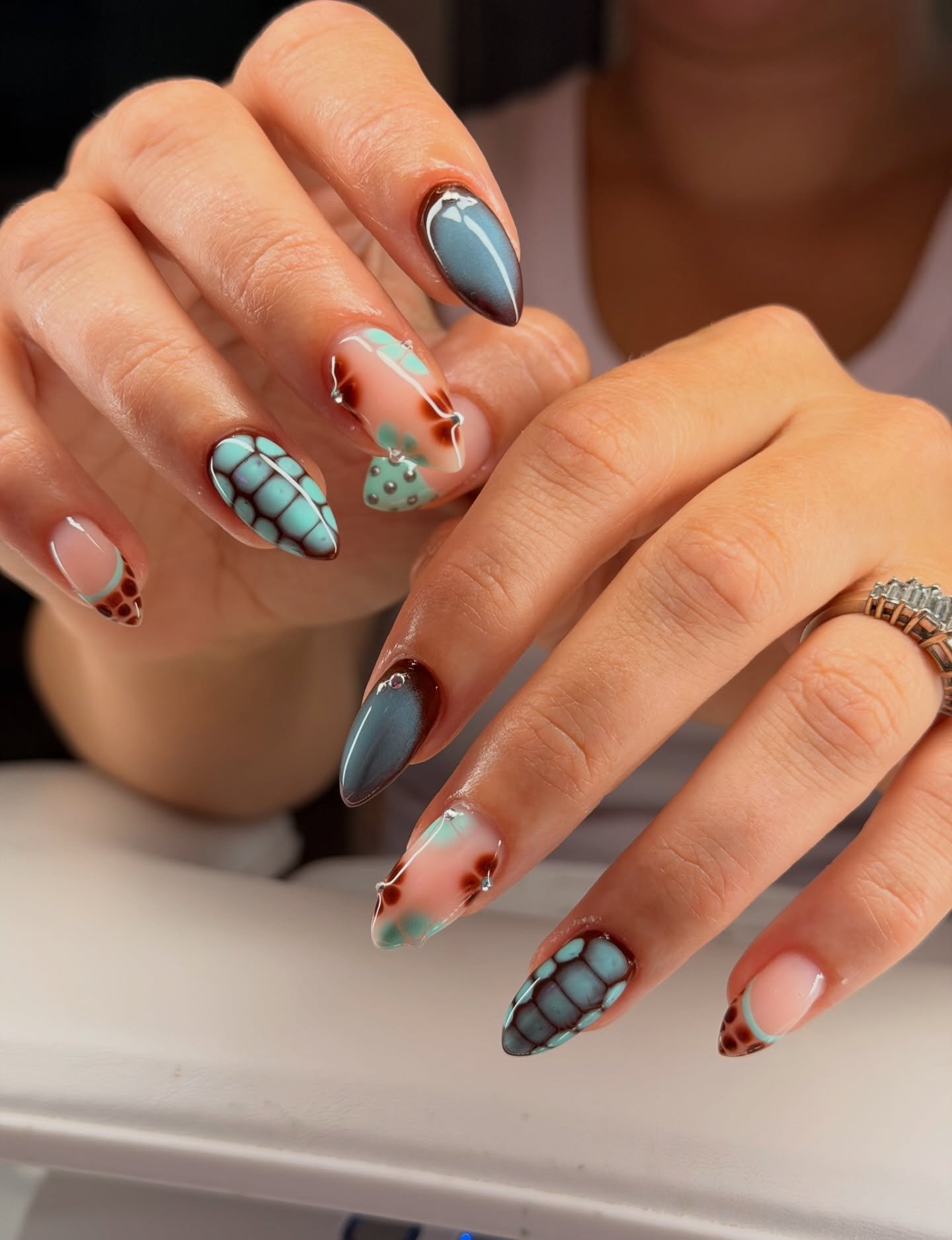 gels.by.ellls - september nails - september nail ideas - fall nails - fall nail idea