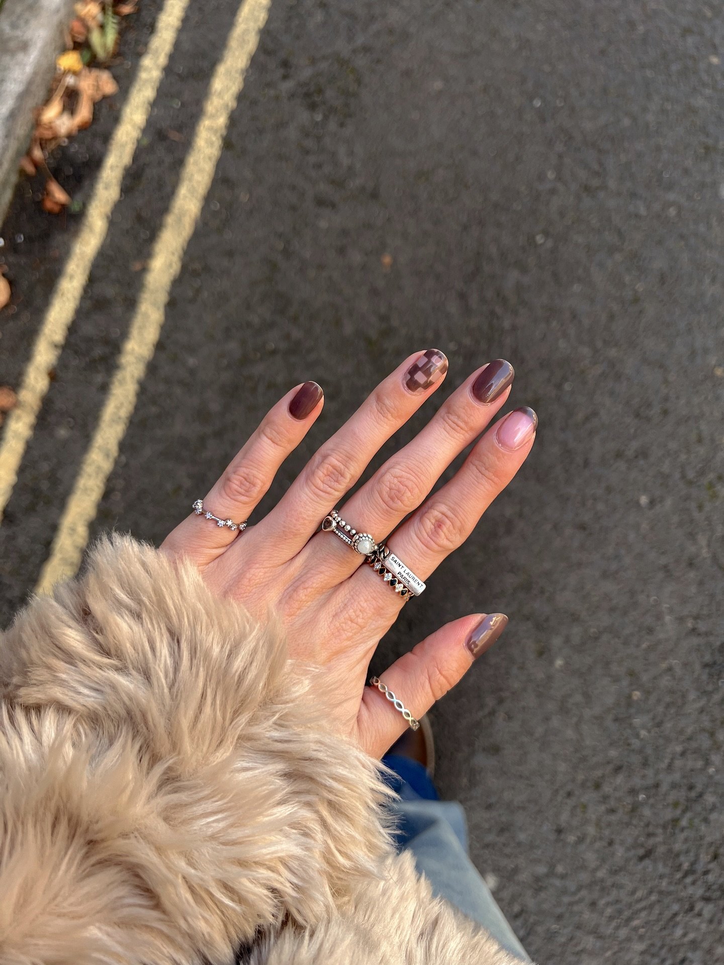 kayedinsleyx - short fall nails - short fall nail ideas - fall nail trends 2026