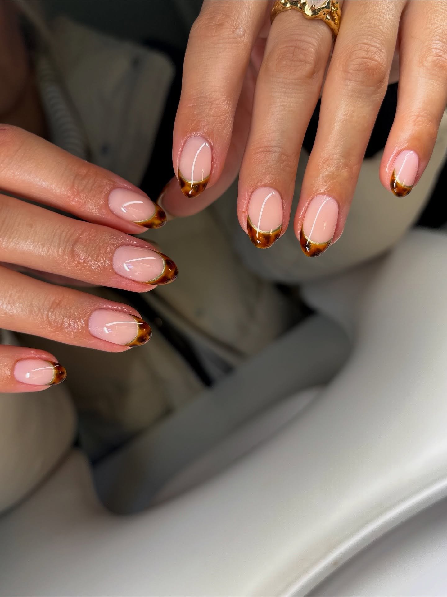 maisiejacksonbeauty - tortoiseshell nails - tortoiseshell nail designs - tortoiseshell nail ideas
