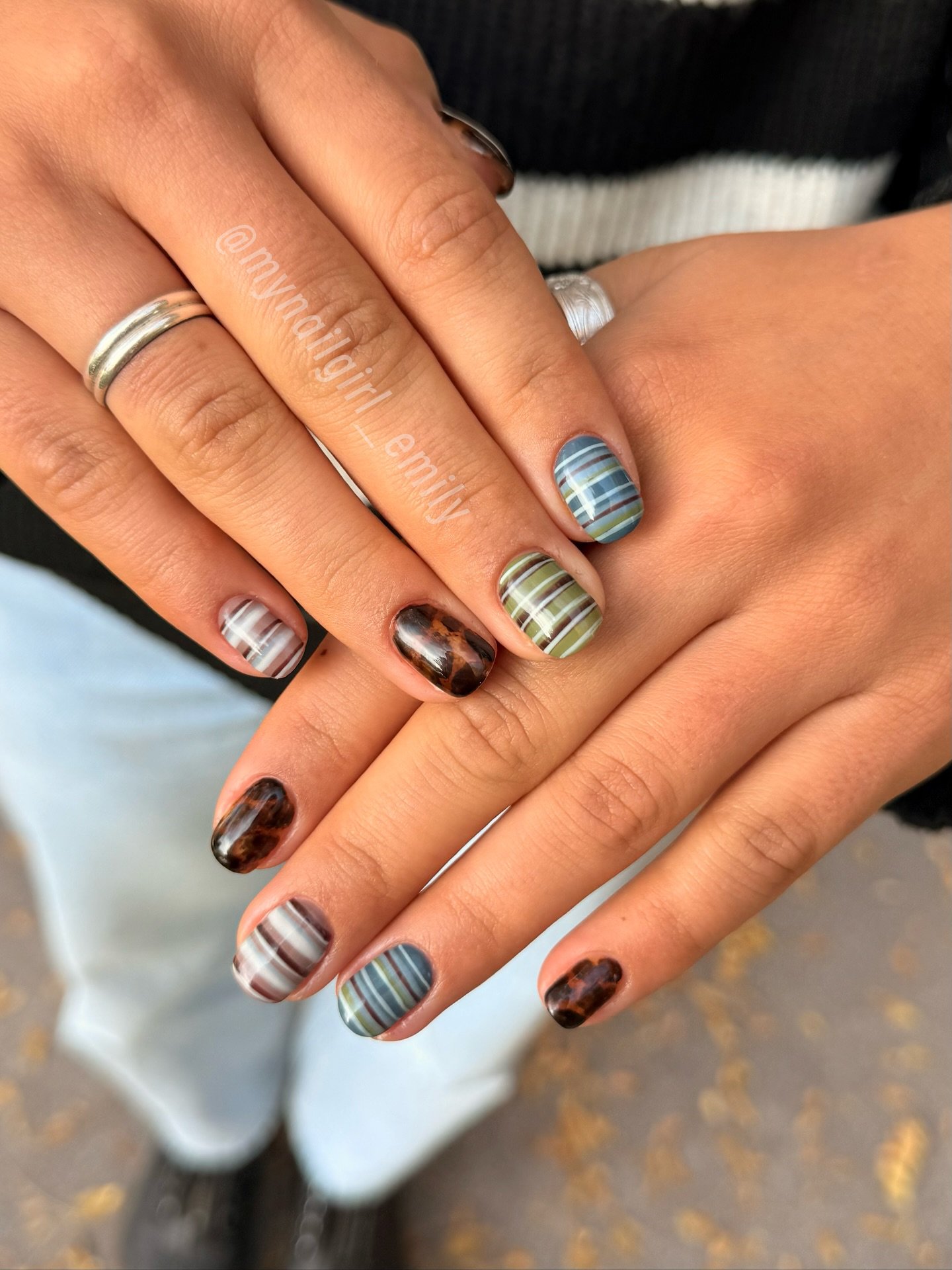 mynailgirl_emily - short fall nails - short fall nail ideas - fall nail trends 2026