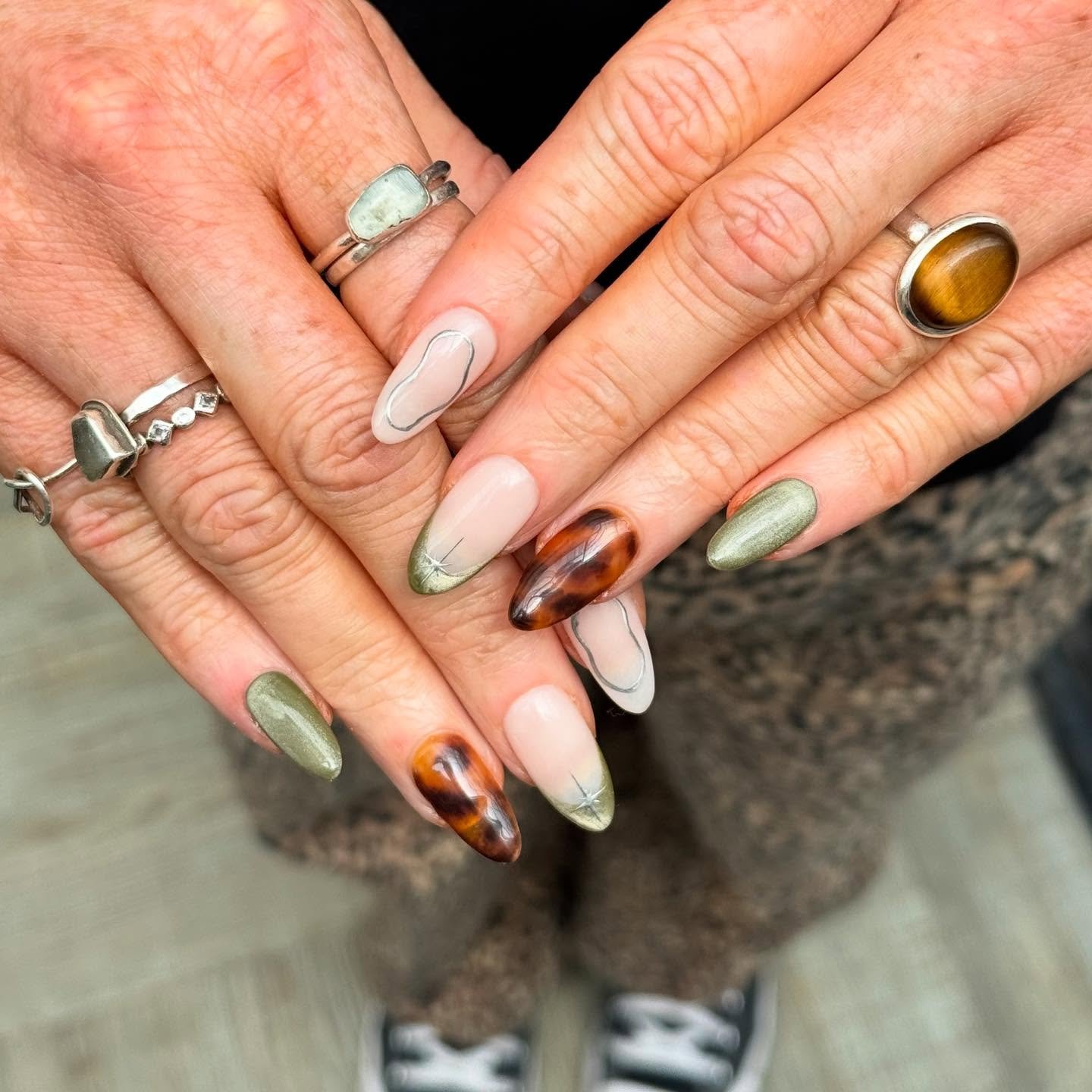 nxtgenchels - tortoiseshell nails - tortoiseshell nail designs - tortoiseshell nail ideas
