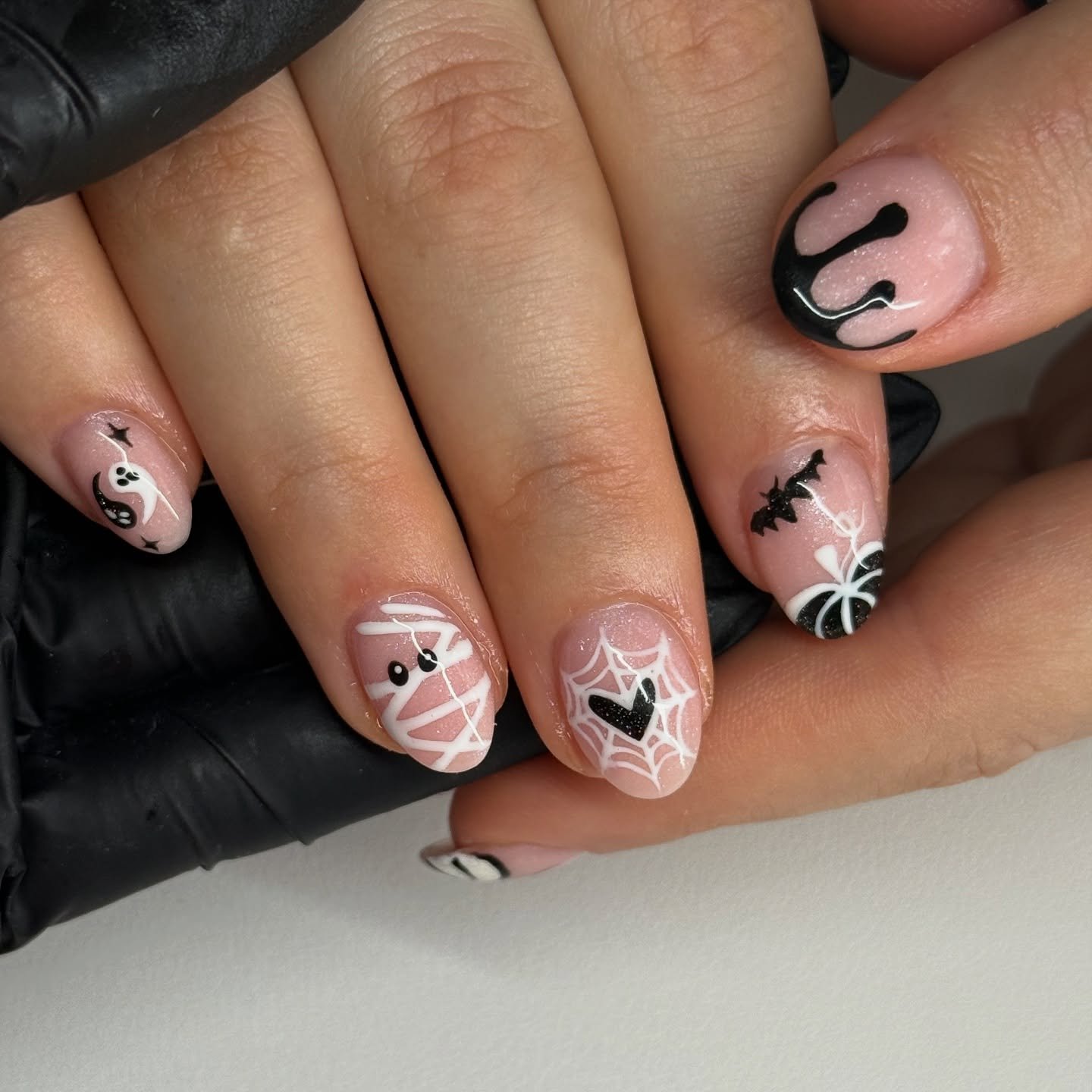 bellebeauty.andnails - short halloween nails - short halloween nail ideas bellebeauty.andnails - short halloween nails - short halloween nail ideas