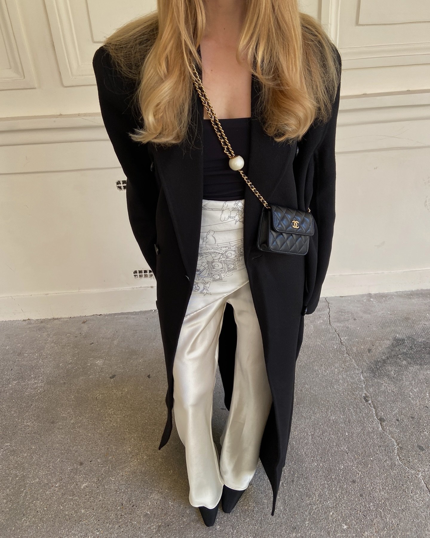 darirai - satin pants outfit - 2026 fashion trends