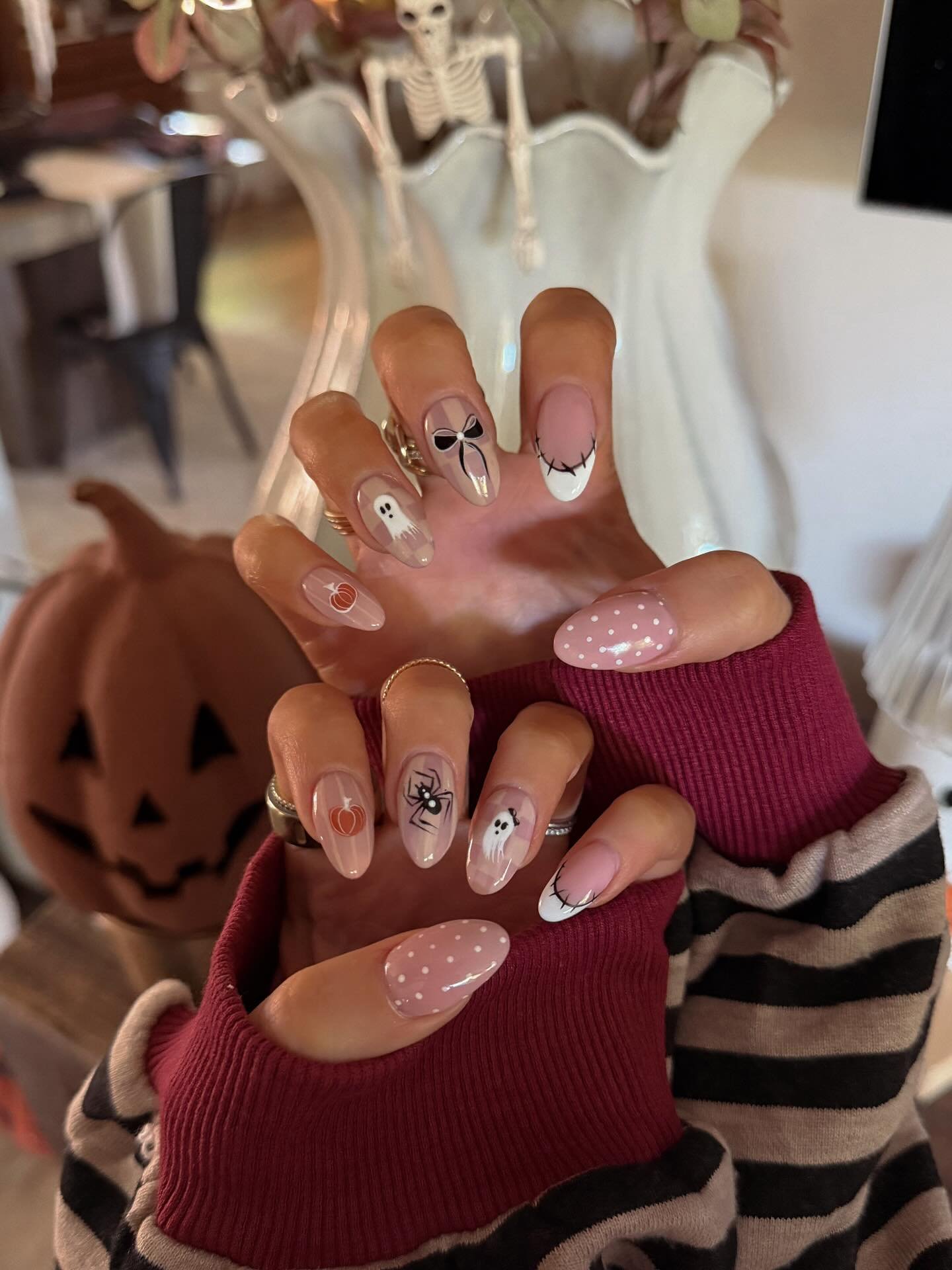 fashionablykay - halloween nails - halloween nail ideas - Halloween 2026 fashionablykay - halloween nails - halloween nail ideas - Halloween 2026