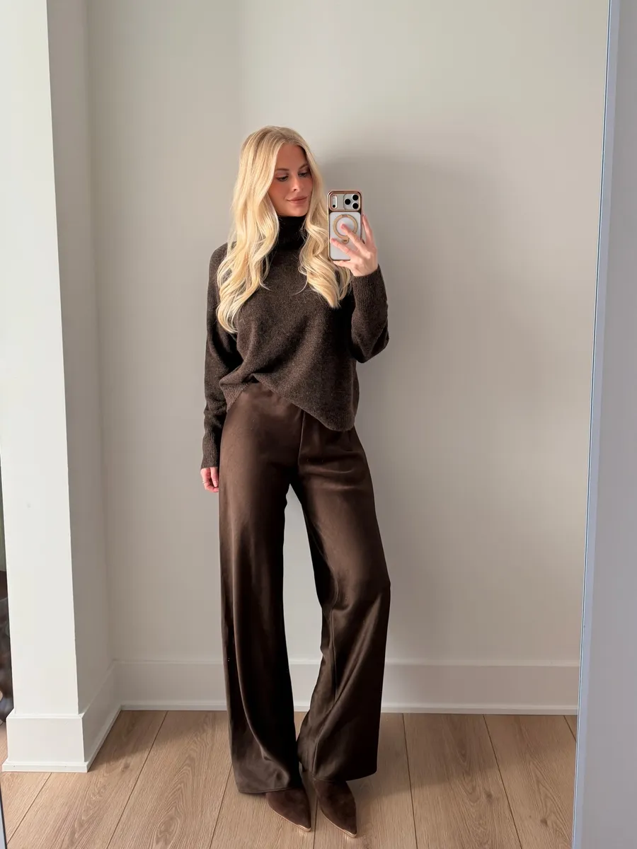 kathleen.post - satin pants outfit - 2026 fashion trends