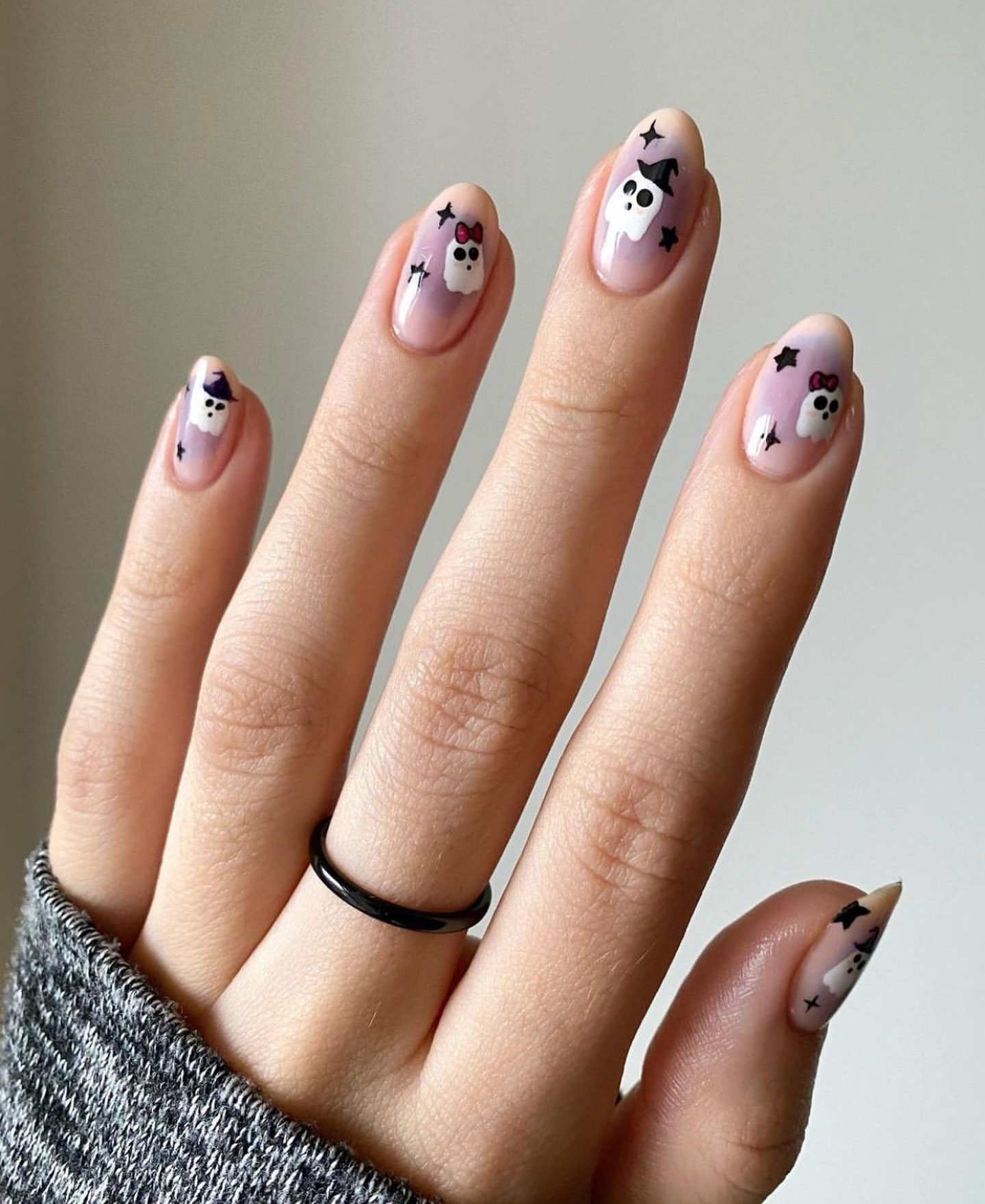 polished_yogi - ghost nails - ghost nail ideas - halloween nail ideas - Halloween nails 2026 polished_yogi - ghost nails - ghost nail ideas - halloween nail ideas - Halloween nails 2026