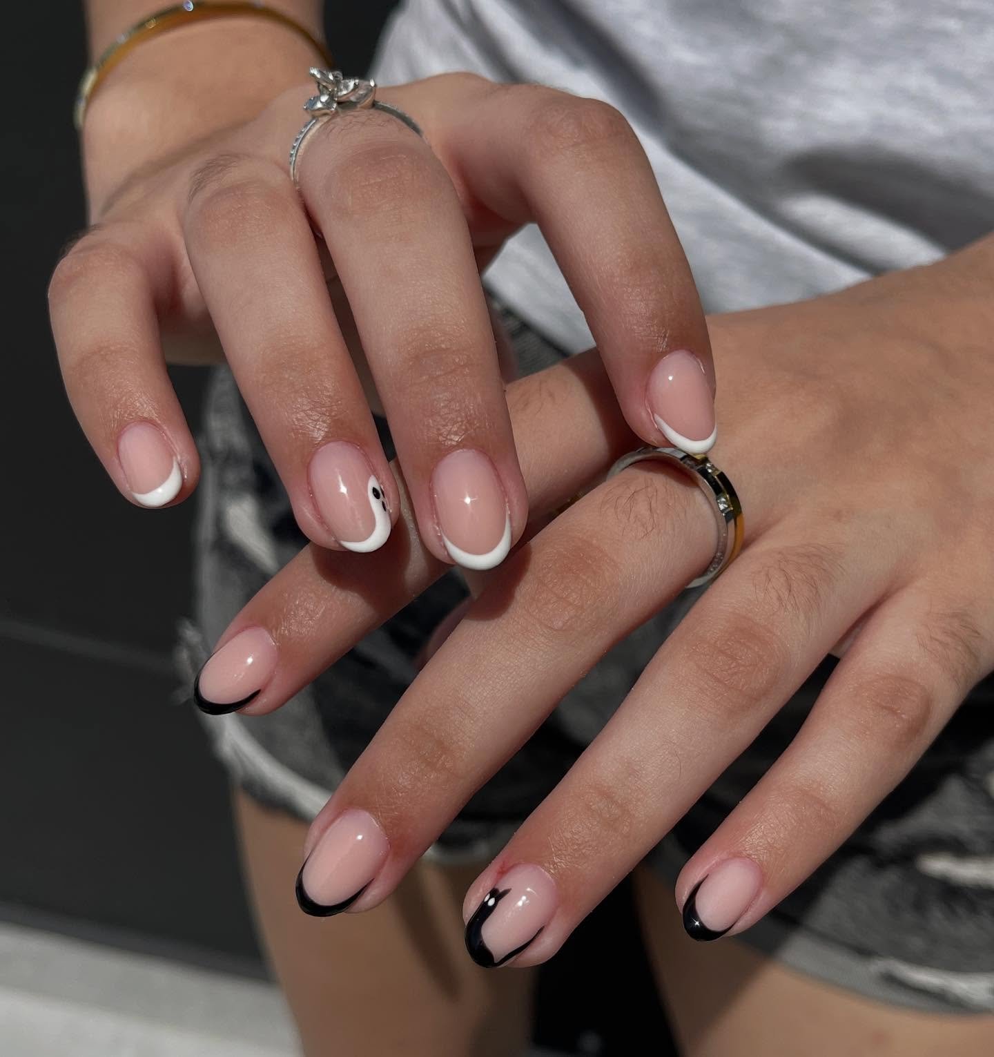 the_ys_studio - short halloween nails - short halloween nail ideas the_ys_studio - short halloween nails - short halloween nail ideas