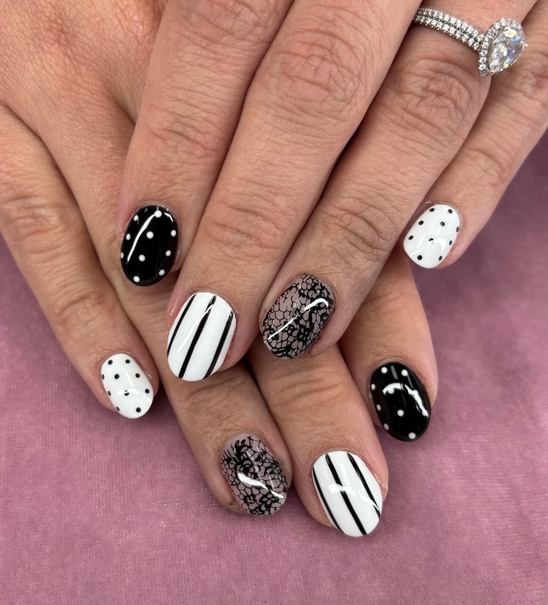 manisbyautumn - simple halloween nails - classy halloween nails