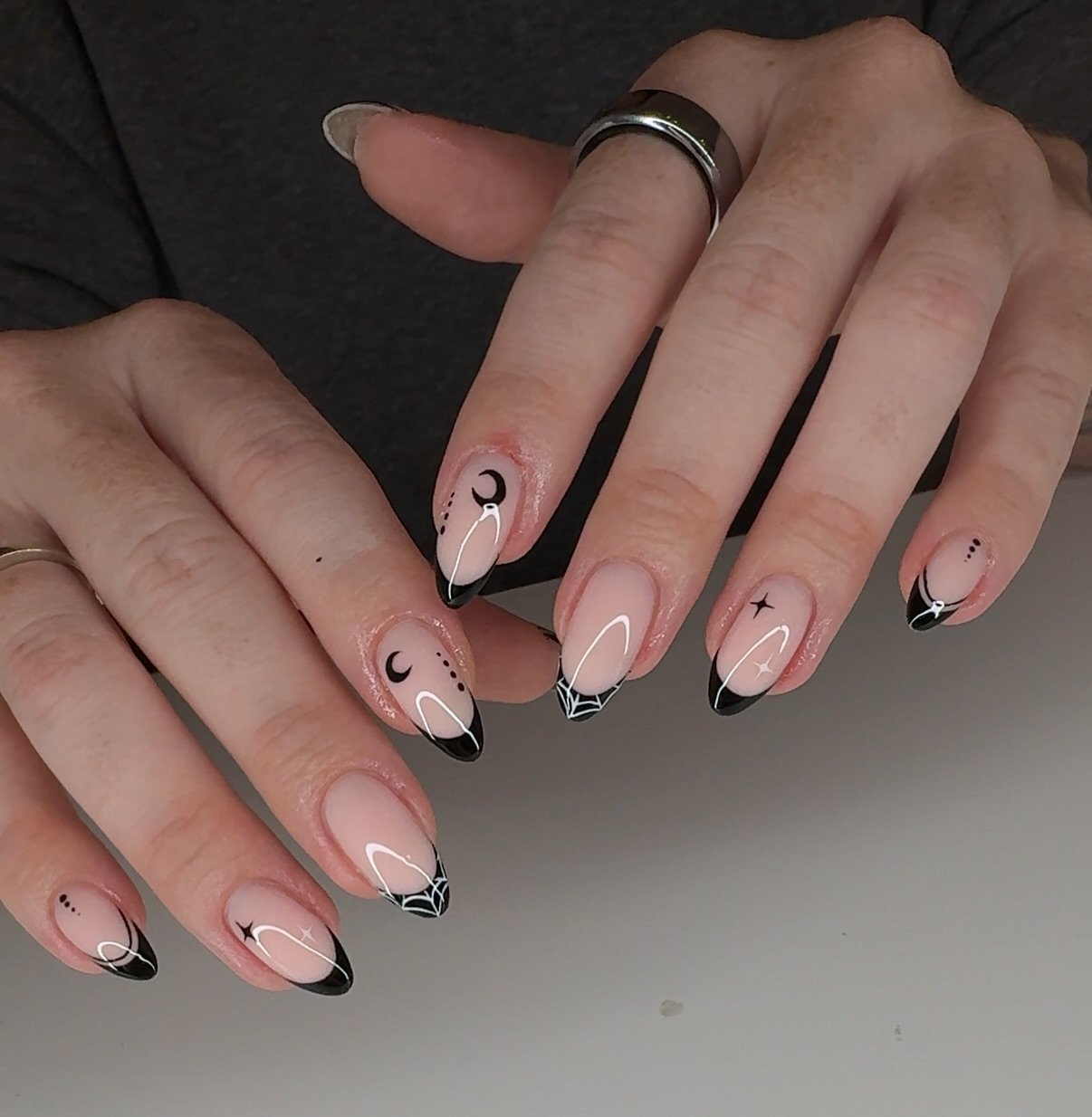 polishedbykiraa - simple halloween nails - classy halloween nails